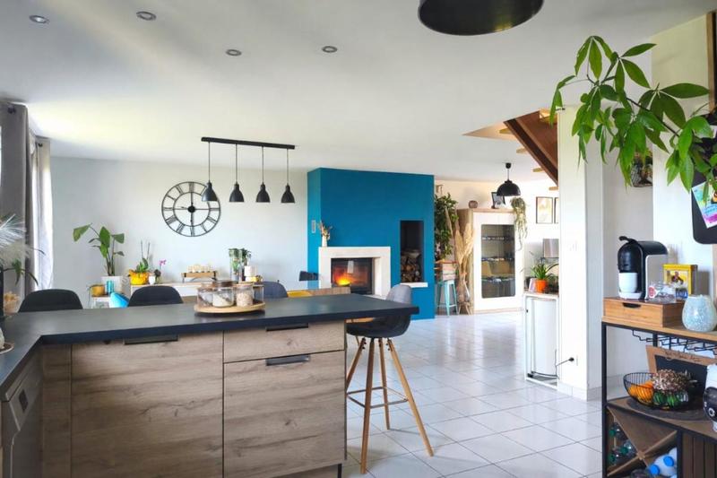 Maison - 169 m² - 7 pièces