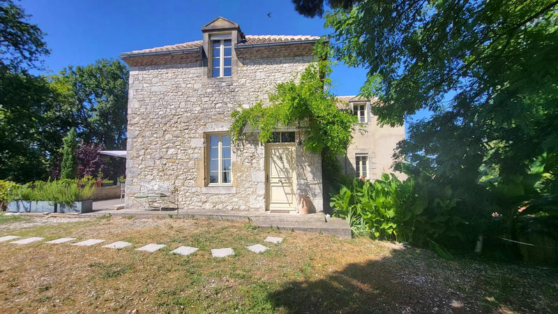 Manoir - 330 m² - 9 pièces