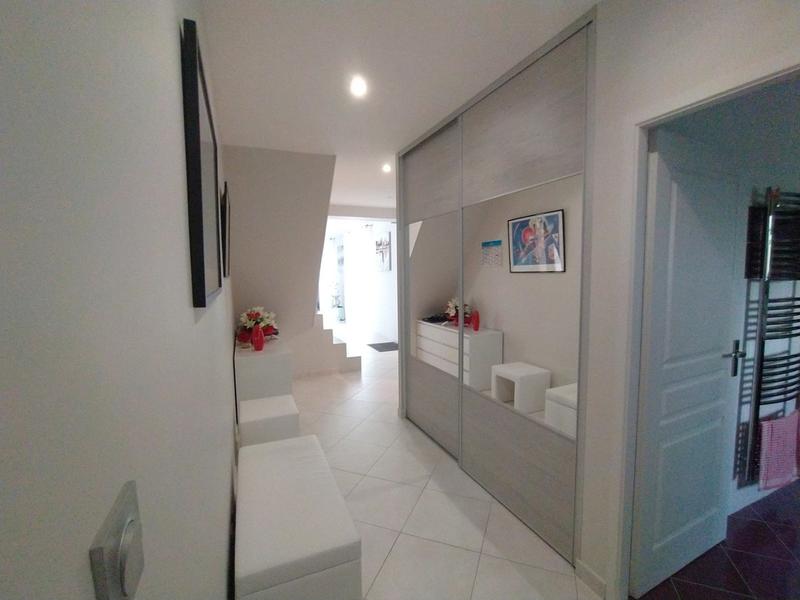 Maison - 185 m² - 6 pièces