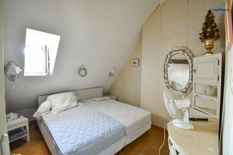 Maison - 153 m² - 8 pièces