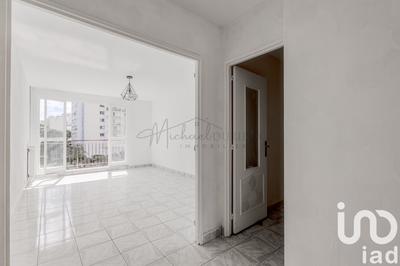 Appartement - 90 m² - 5 pièces