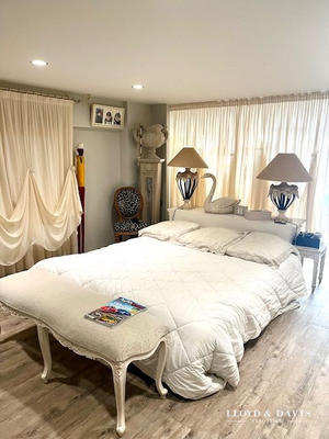 Duplex - 195 m² - 6 pièces