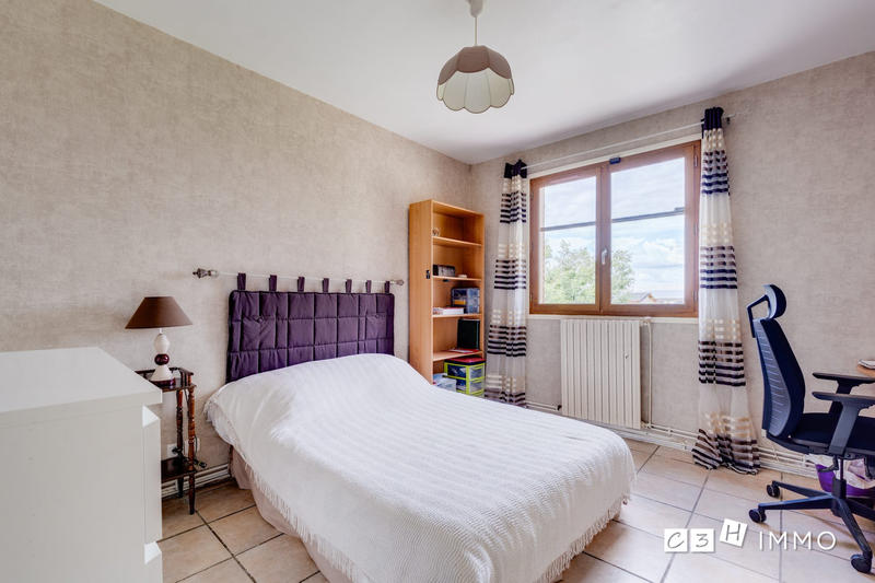 Maison - 120 m² - 4 pièces