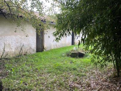 Terrain constructible - 646 m²
