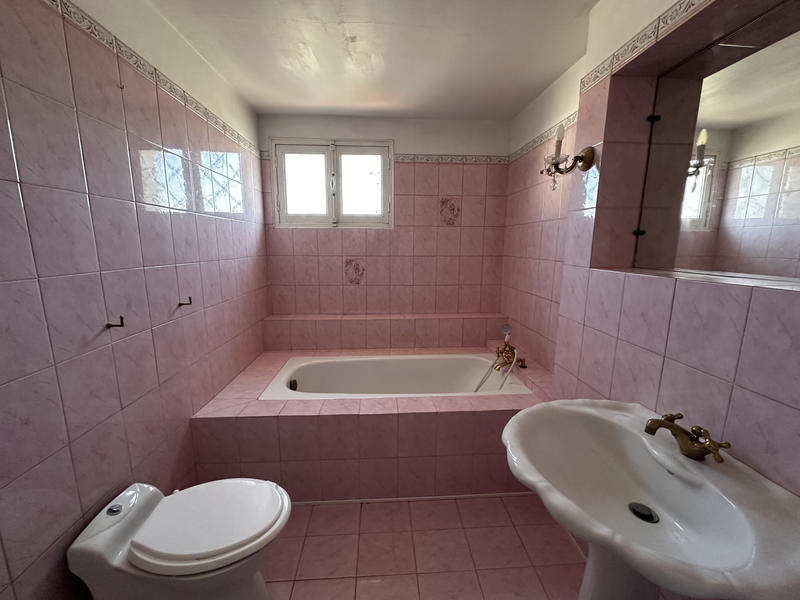 Maison - 102 m² - 4 pièces