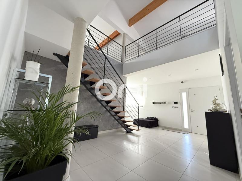 Maison - 290 m² - 5 pièces