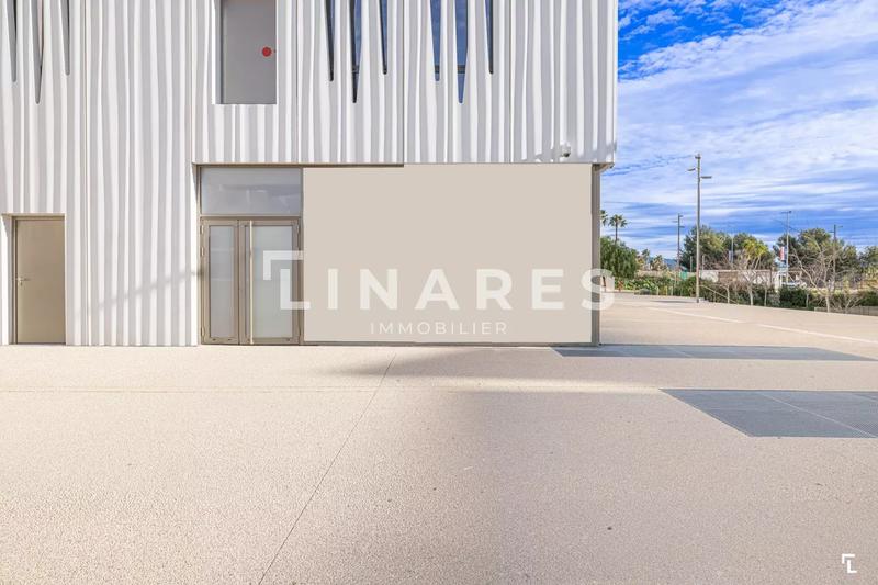 Local commercial - 310 m²