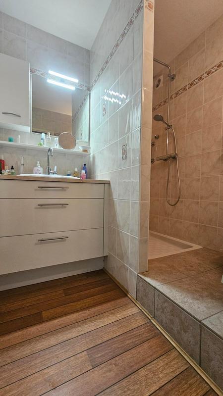 Appartement - 104 m² - 5 pièces