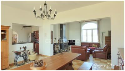 Maison - 194 m² - 7 pièces