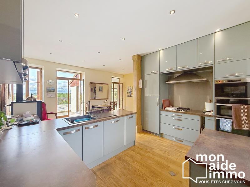 Maison - 120 m² - 6 pièces