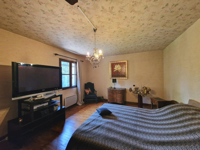 Maison - 268 m² - 7 pièces