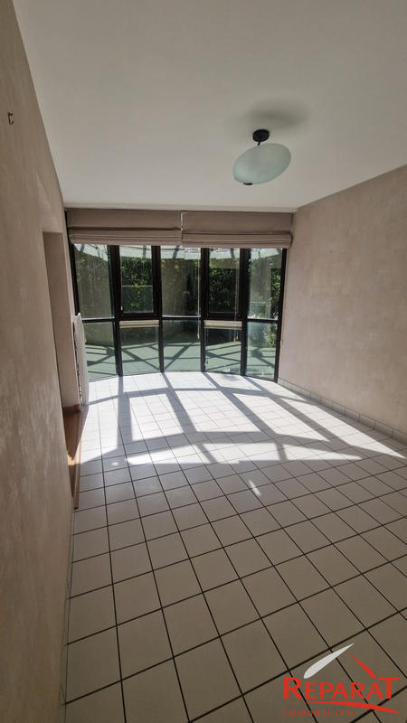 Appartement - 97 m² - 4 pièces