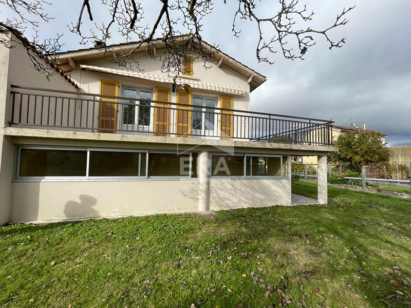 Maison - 90 m² - 4 pièces