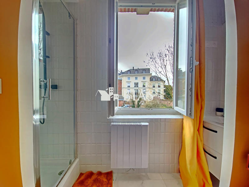 Appartement - 81 m² - 4 pièces