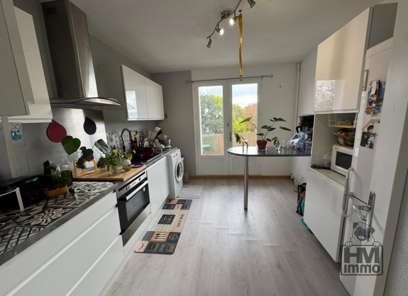 Appartement - 93 m² - 4 pièces