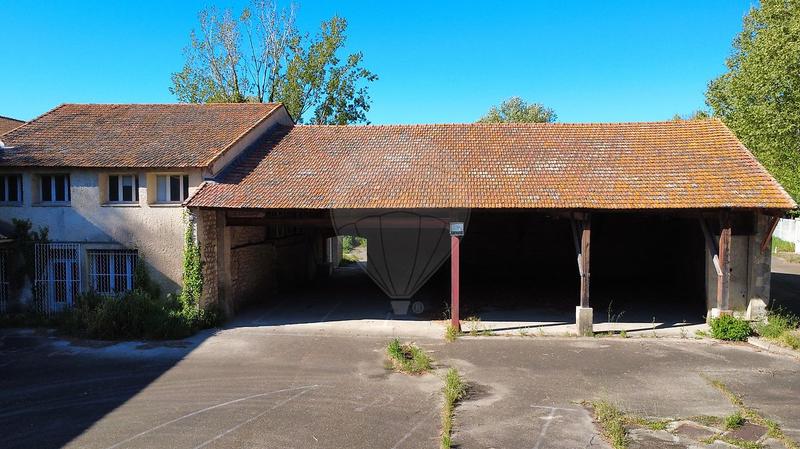 Bureau - 3 600 m² - 45 pièces