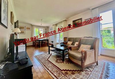 Villa - 90 m² - 4 pièces