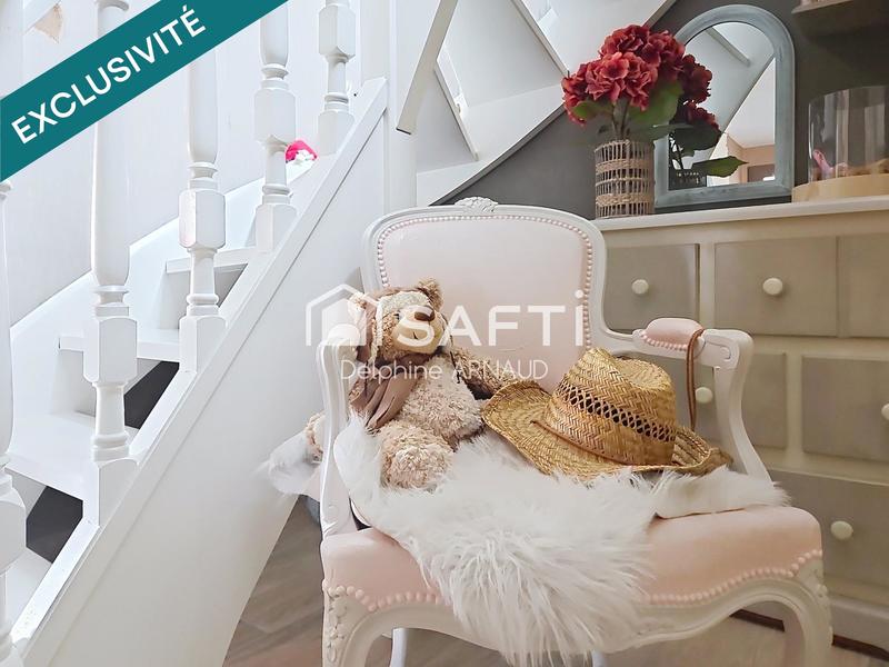 Maison - 285 m² - 10 pièces