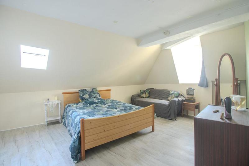 Maison - 90 m² - 6 pièces