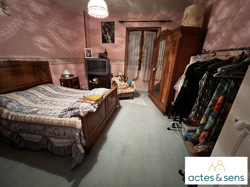 Maison ancienne - 147 m² - 6 pièces