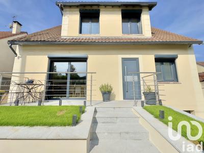 Maison - 155 m² - 6 pièces