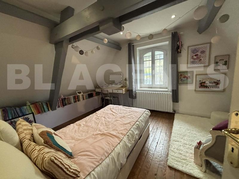 Maison bourgeoise - 228 m² - 8 pièces