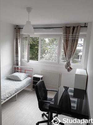 Chambre - 12 m² - 1 pièce