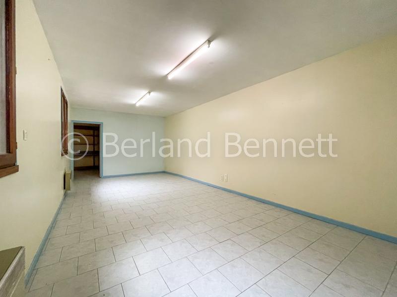 Maison - 300 m² - 7 pièces