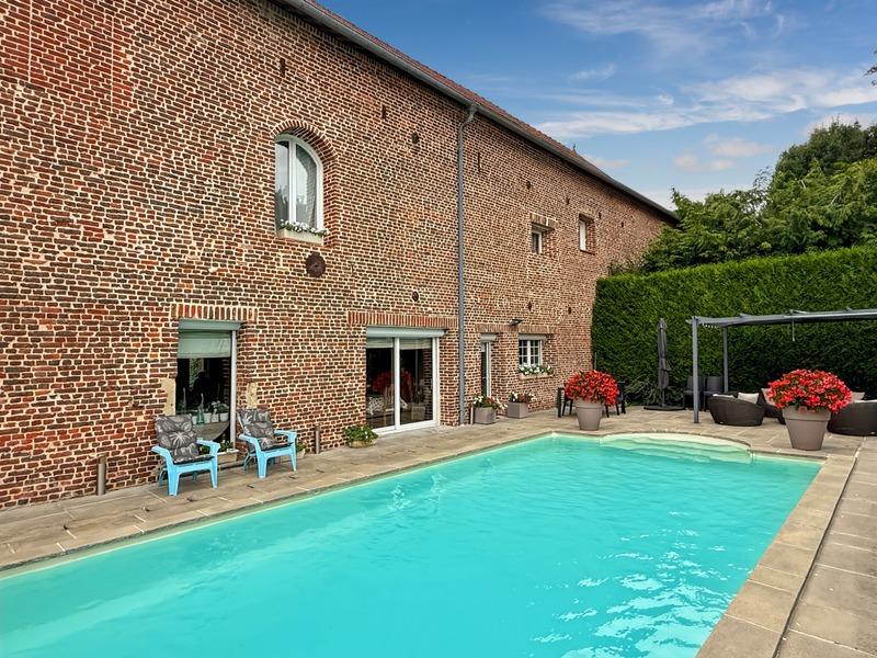 Immeuble - 650 m² - 8 pièces