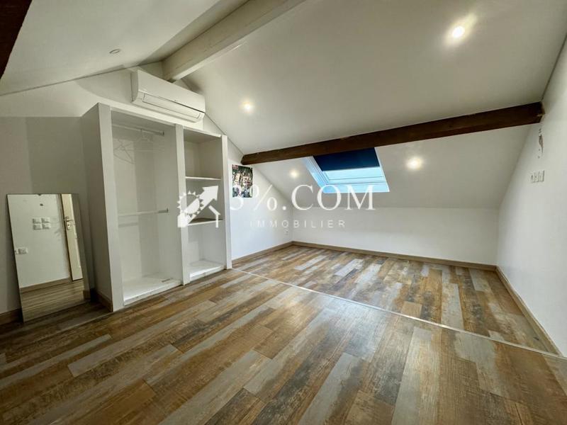 Maison - 269 m² - 12 pièces