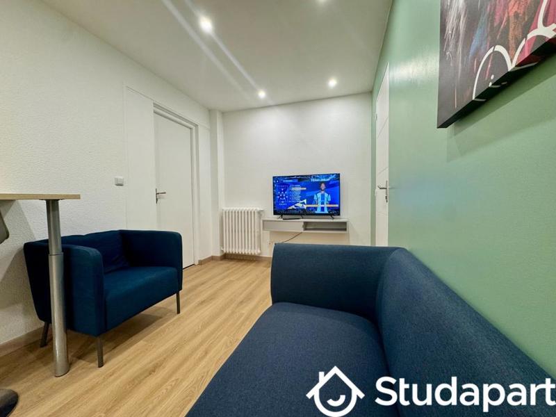 Chambre - 11 m² - 1 pièce