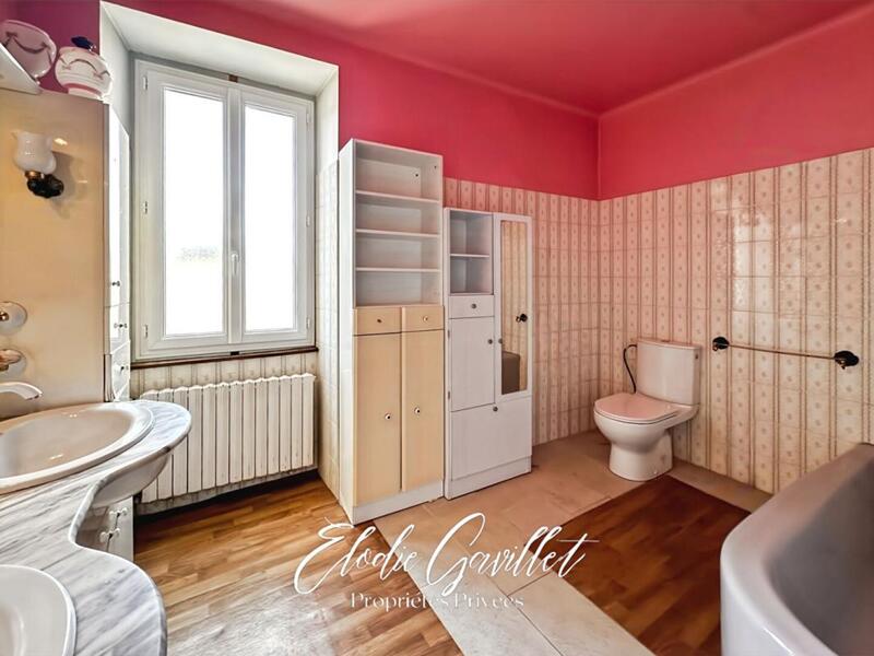 Maison - 140 m² - 5 pièces