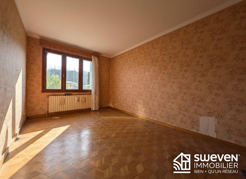 Maison - 177 m² - 7 pièces