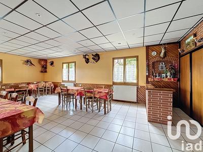 Maison - 275 m² - 8 pièces