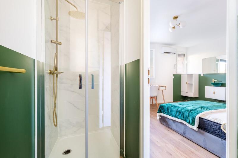 Maison de ville - 320 m² - 16 pièces