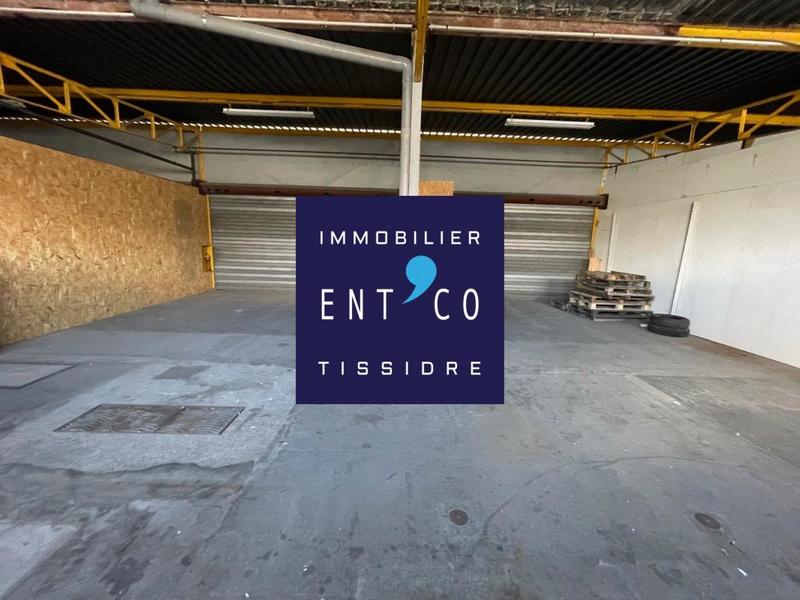 Entrepôt - 490 m²