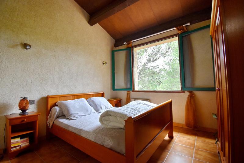 Maison - 186 m² - 11 pièces