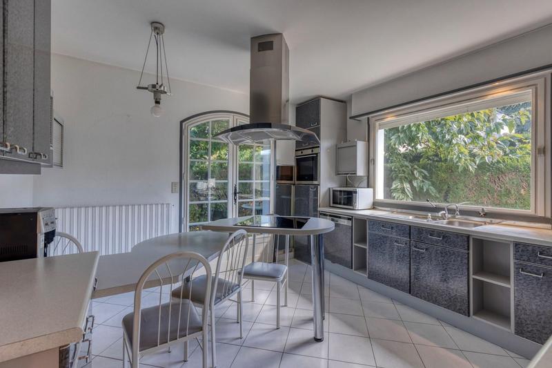 Maison - 142 m² - 6 pièces