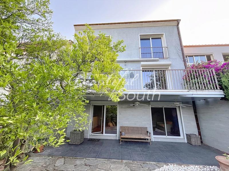 Maison - 200 m² - 6 pièces