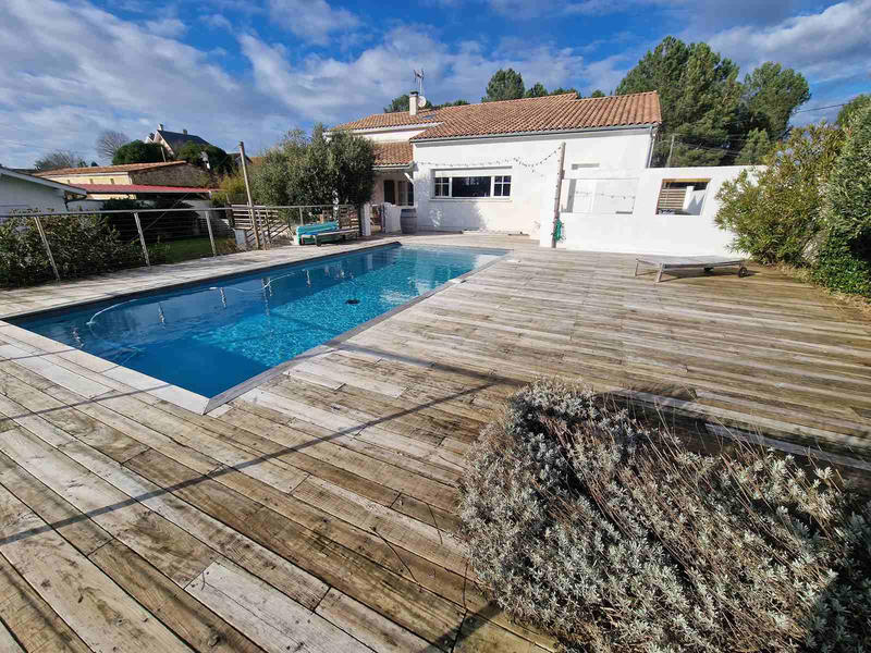 Maison - 228 m² - 5 pièces