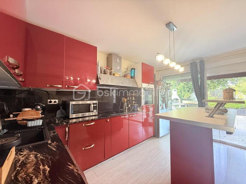 Pavillon - 245 m² - 13 pièces