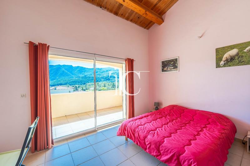 Villa - 160 m² - 5 pièces