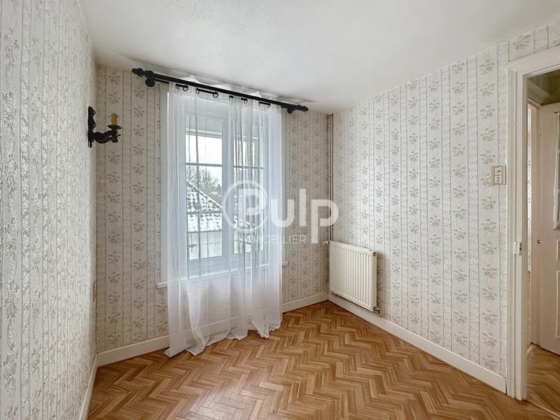 Maison de maîtres - 65 m² - 8 pièces