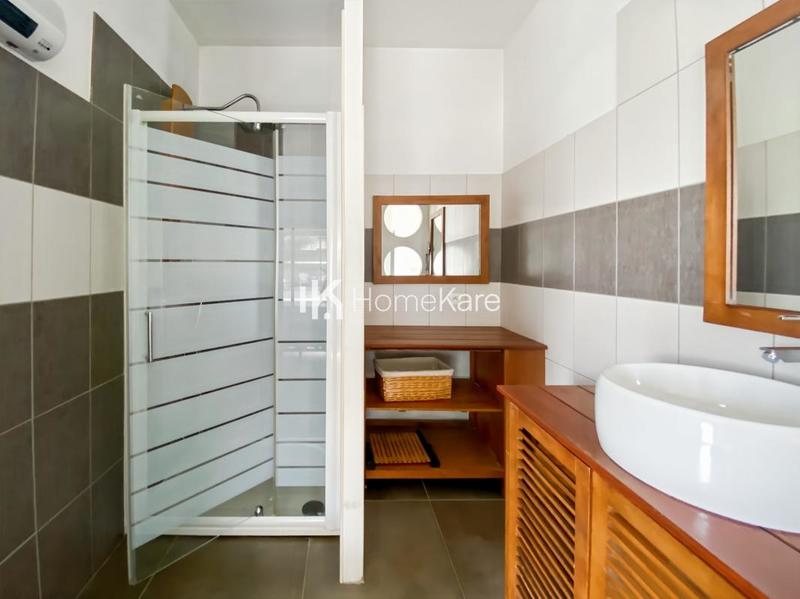 Maison - 200 m² - 5 pièces