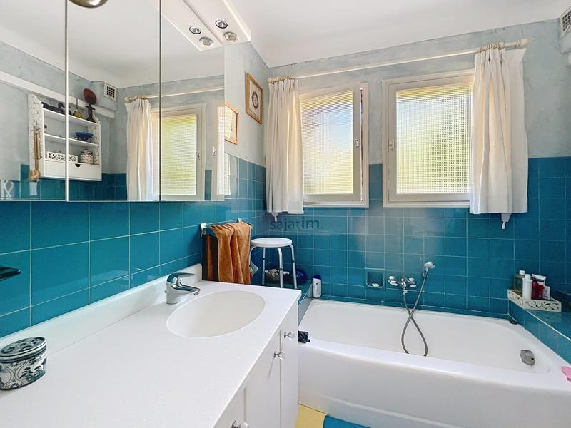 Maison - 190 m² - 6 pièces