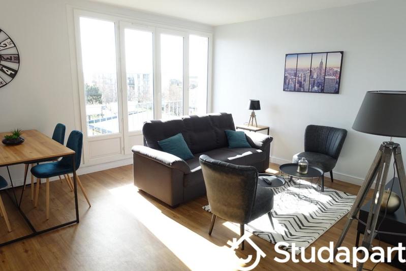 Chambre - 11 m² - 1 pièce