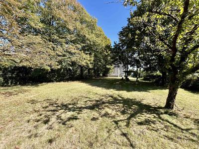 Maison - 222 m² - 9 pièces