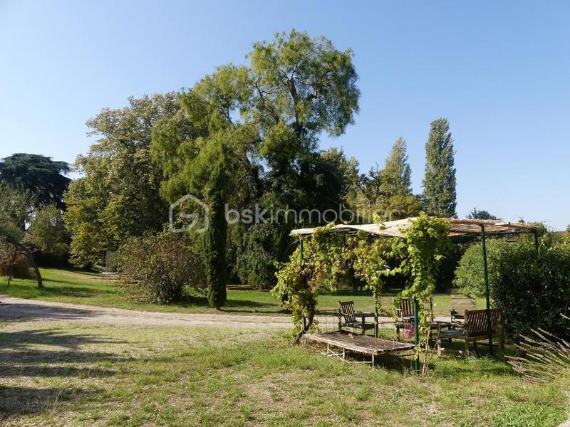 Maison de maîtres - 290 m² - 8 pièces