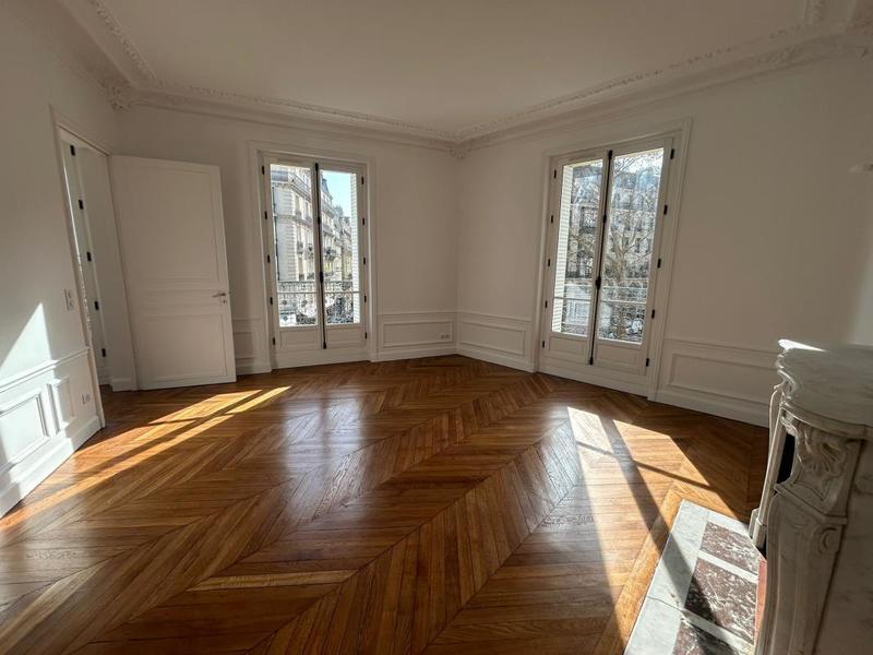 Appartement - 102 m² - 4 pièces