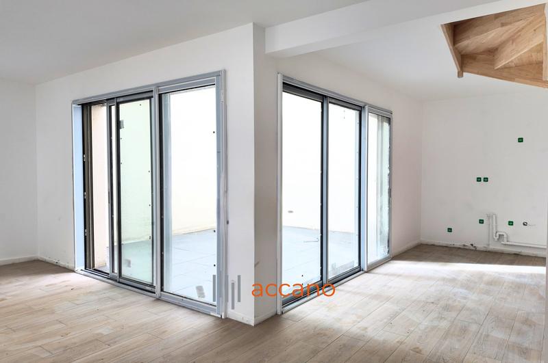 Maison - 93 m² - 4 pièces